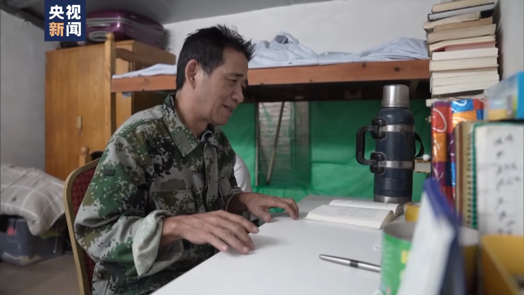 農民工街頭彈鋼琴走紅，原來是這里傳出的溫暖音符！